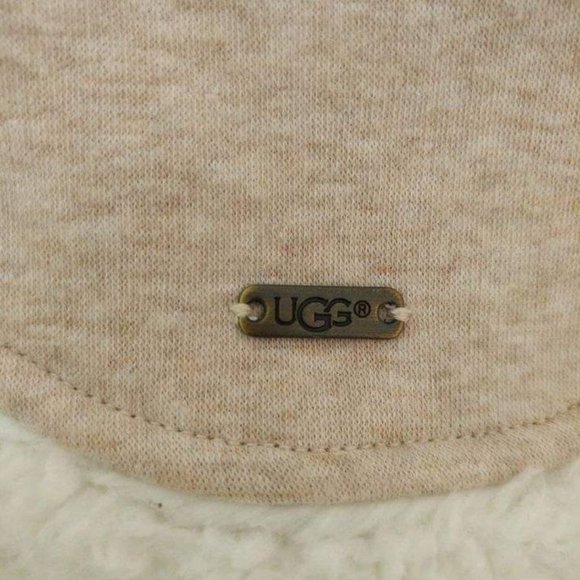 UGG Fleece Robe - Picture 6 of 7